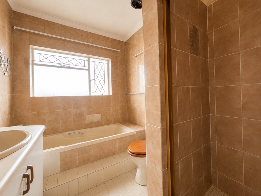 To Let 3 Bedroom Property for Rent in Aston Bay Eastern Cape